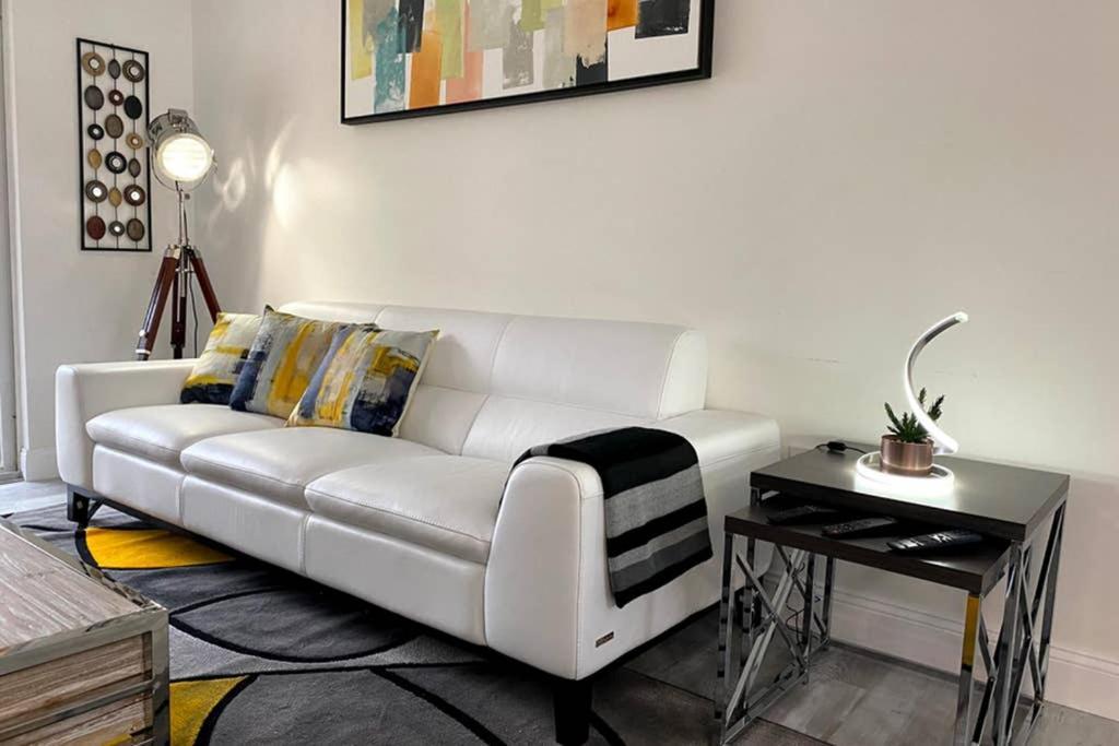 Yacht Club At Aventura 2 Bed 2 Bath Luxurius Cozy Brand New 2020 Daire Dış mekan fotoğraf